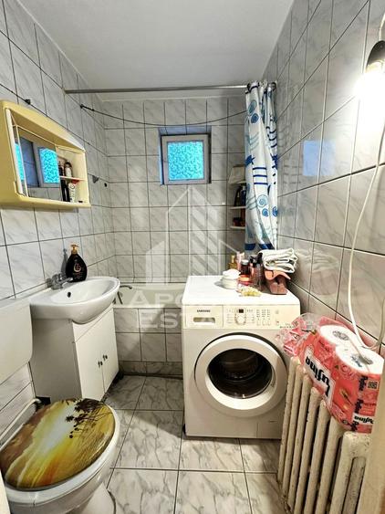 Apartament cu 3 camere decomandat în Aurel Vlaicu