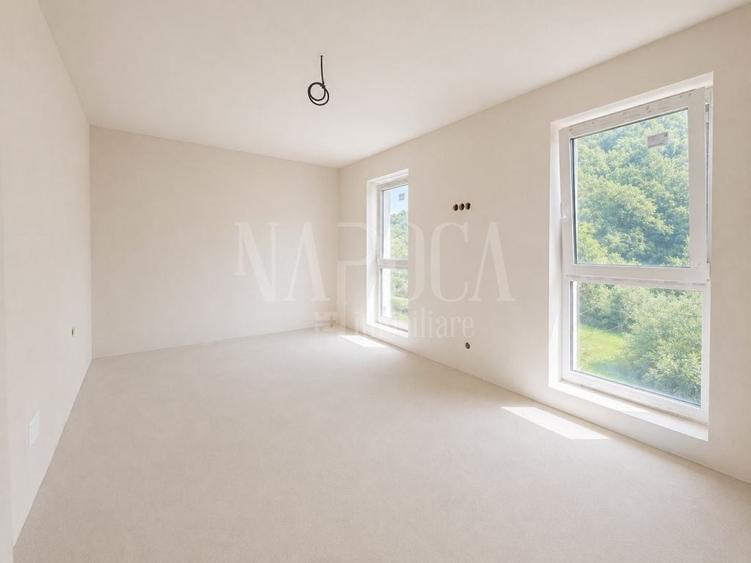 Duplex cu 4 camere cu Canalizare în Tăuți