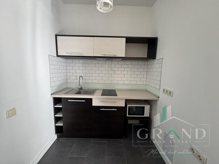 Apartament cu 2 camere semidecomandat, mobilat în Semicentral