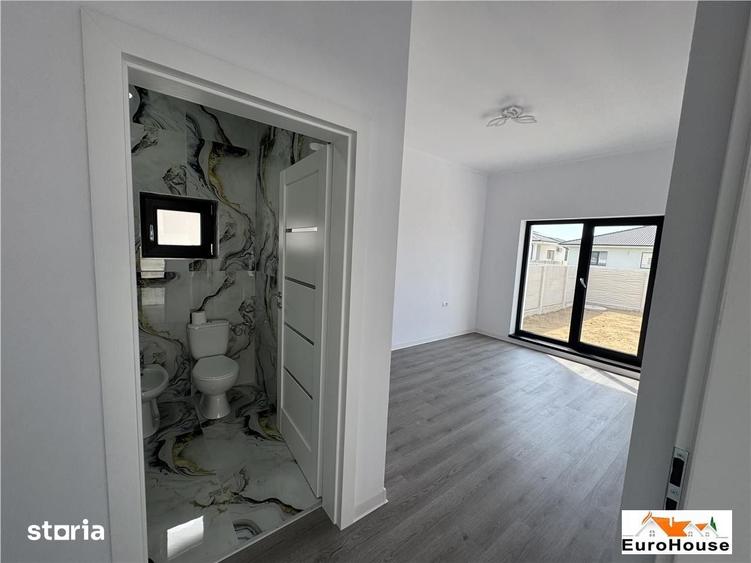 Casă cu 4 camere cu Teren 424 Mp în Central