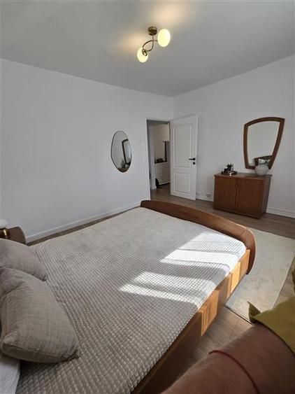 Apartament cu 2 camere decomandat, mobilat în Brâncoveanu