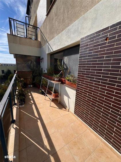 Apartament cu 3 camere semidecomandat, mobilat în Corbeanca