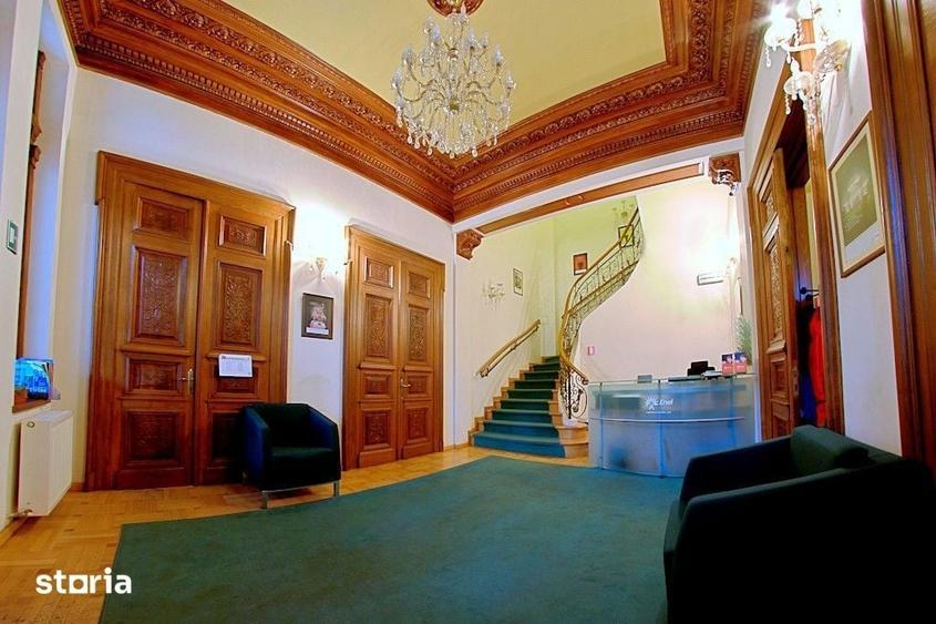 Casă cu Teren 370 Mp în Romană