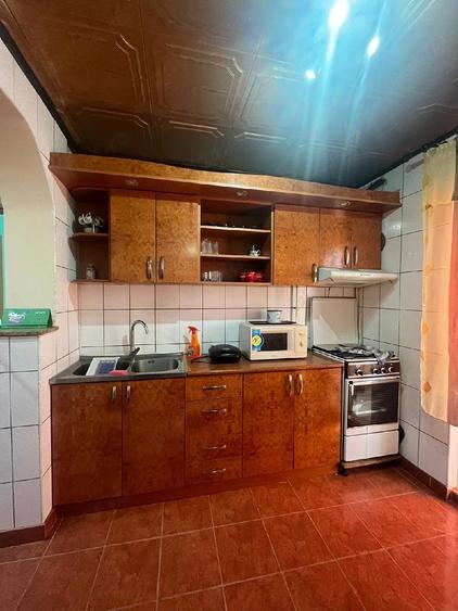 Apartament cu 2 camere decomandat în Confecții