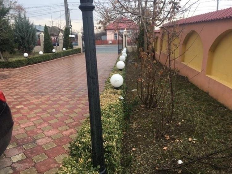 Casă cu 4 camere în Valea Călugărească