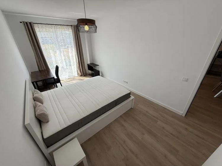 Apartament cu 2 camere semidecomandat, mobilat în Florești