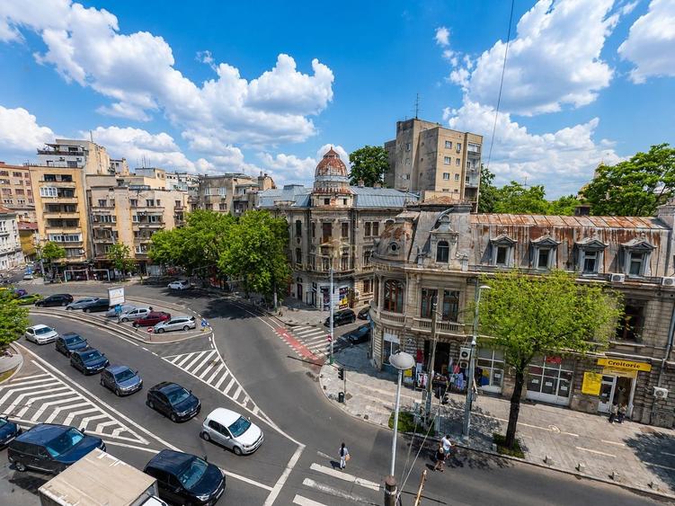 Apartament cu 2 camere semidecomandat, mobilat în Kogălniceanu