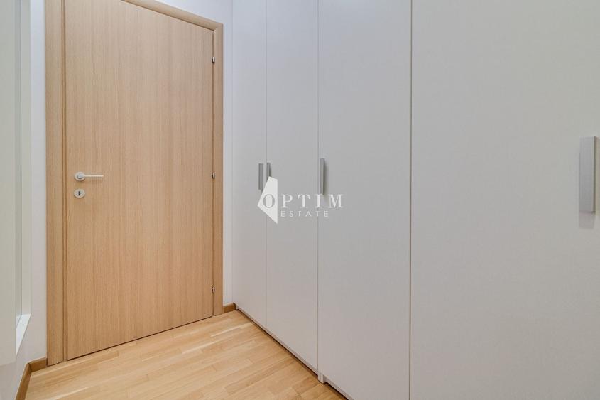 Apartament cu 3 camere semidecomandat, mobilat în Băneasa