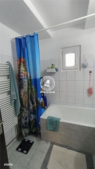 Apartament cu 3 camere decomandat în Alexandru cel Bun
