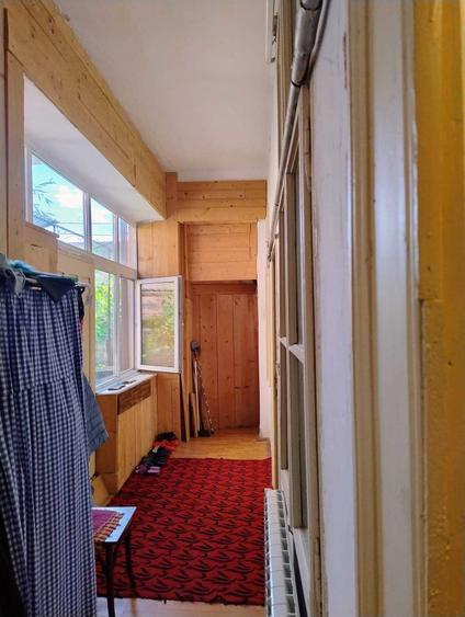 Casă cu 4 camere decomandat în Exterior Vest