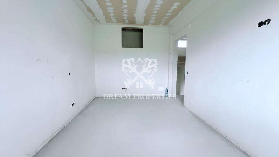Duplex cu 5 camere cu Canalizare în Dezmir