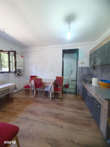 Casă cu 3 camere cu Teren 600 Mp în Central