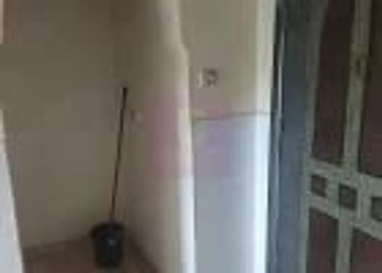 Apartament cu 2 camere semidecomandat în Colentina