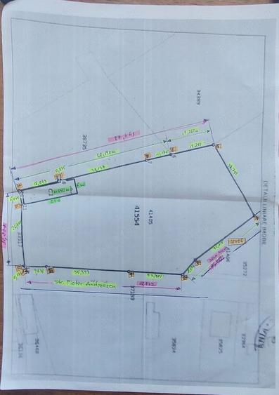 Teren Construcții intravilan de 4014 mp, în Nord