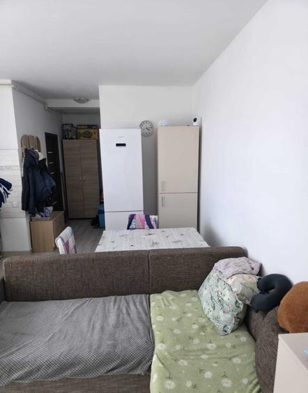 Apartament cu 3 camere în Florești