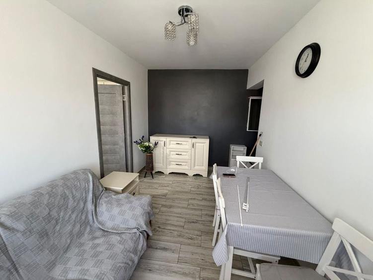 Apartament cu 2 camere semidecomandat în Exterior Vest