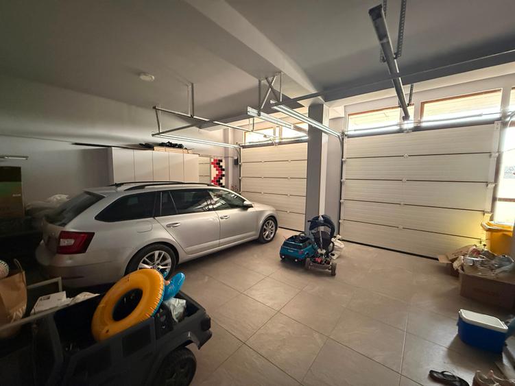 Casă individuală cu 4 camere cu Teren 500 Mp în Exterior Est