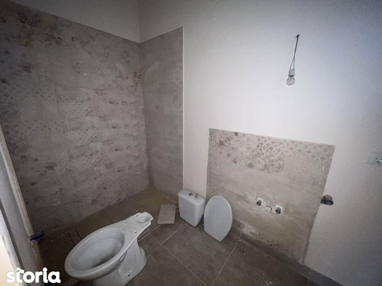 Casă cu 3 camere cu Teren 50 Mp în Cetate