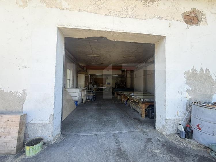 Spațiu industrial, de 180 mp, în Industrială