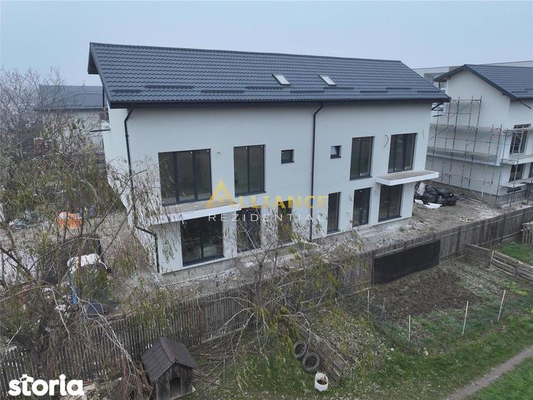 Casă cu 5 camere cu Teren 180 Mp în Central