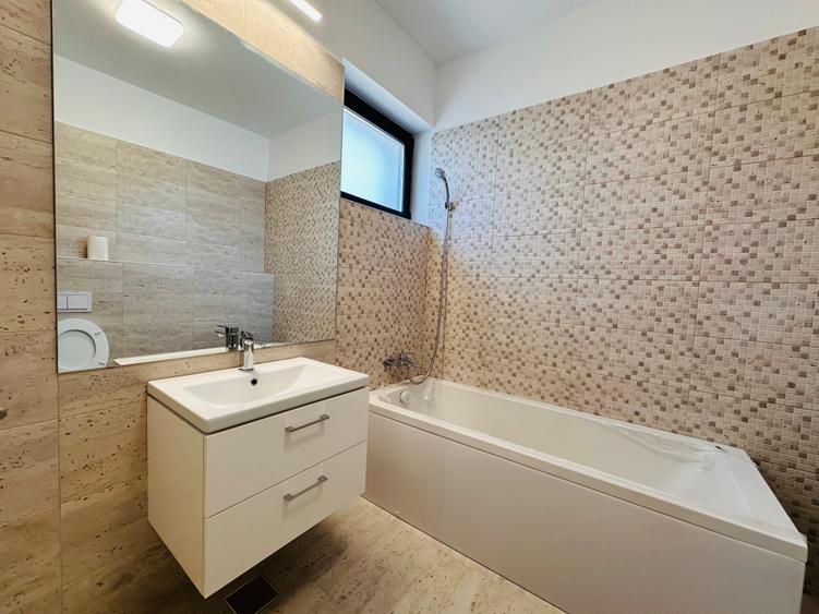 Duplex cu 5 camere cu Canalizare în Corbeanca