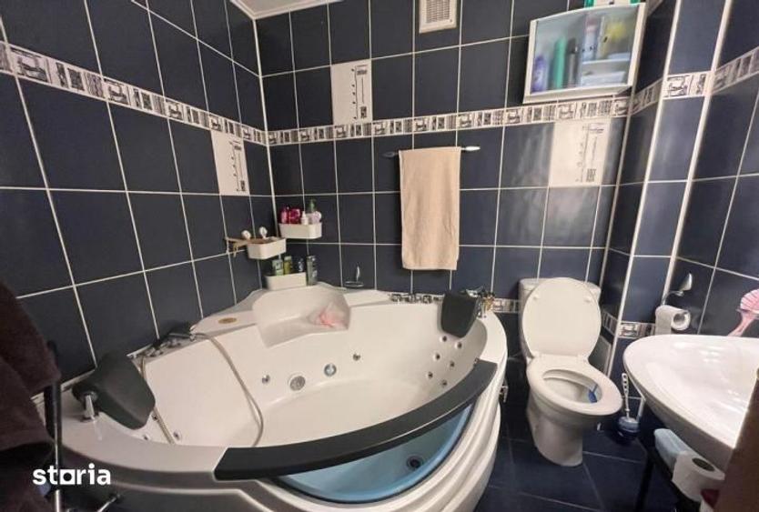 Apartament cu 4 camere decomandat, mobilat în Colentina