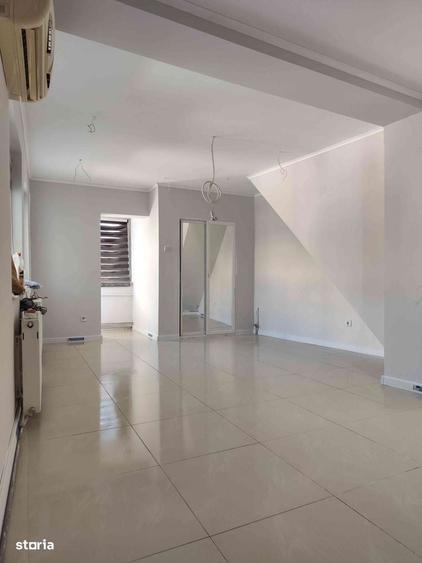 Casă cu 4 camere cu Teren 110 Mp în Casa de Cultură
