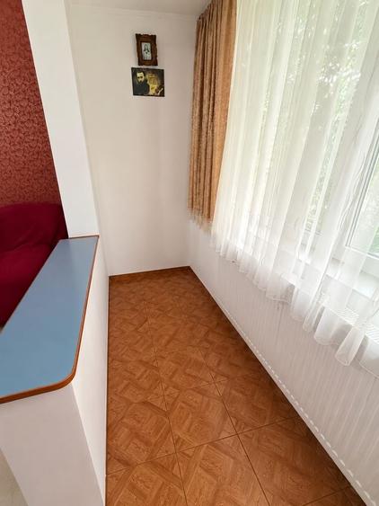 Apartament cu 3 camere decomandat în Runcu
