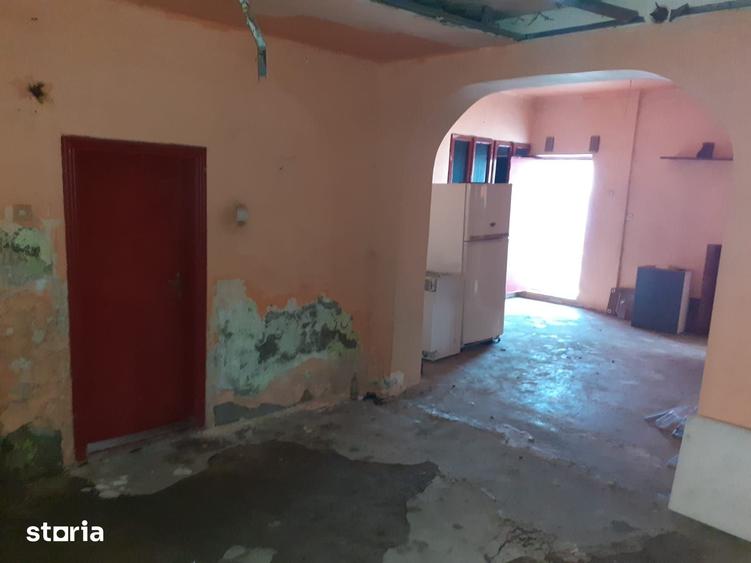 Spațiu comercial, de 110 mp, în Central