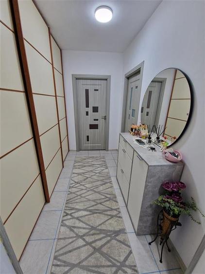 Apartament cu 2 camere decomandat în Mircea cel Bătrân — fotografia 3