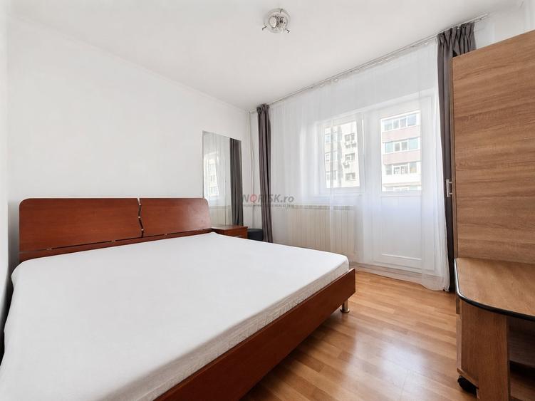 Apartament cu 3 camere decomandat, mobilat în Moinești