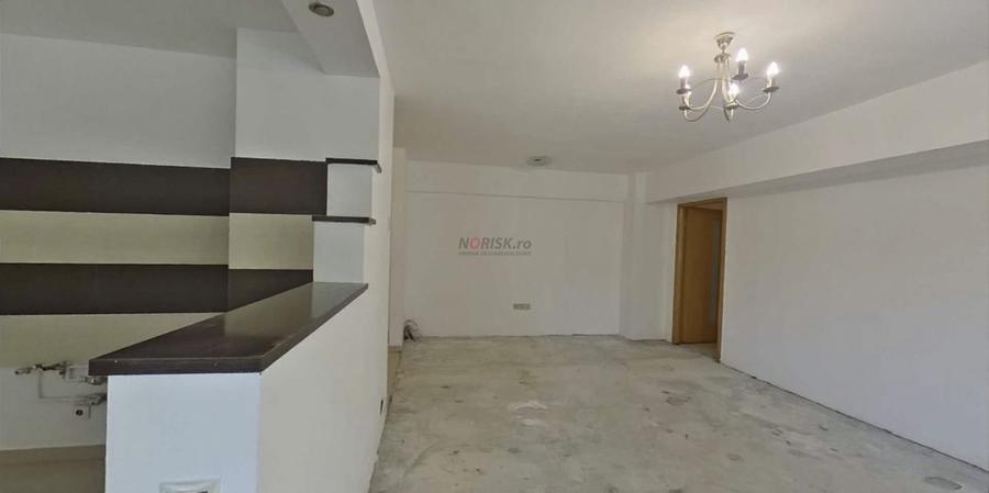 Apartament cu 3 camere semidecomandat în Lacul Tei