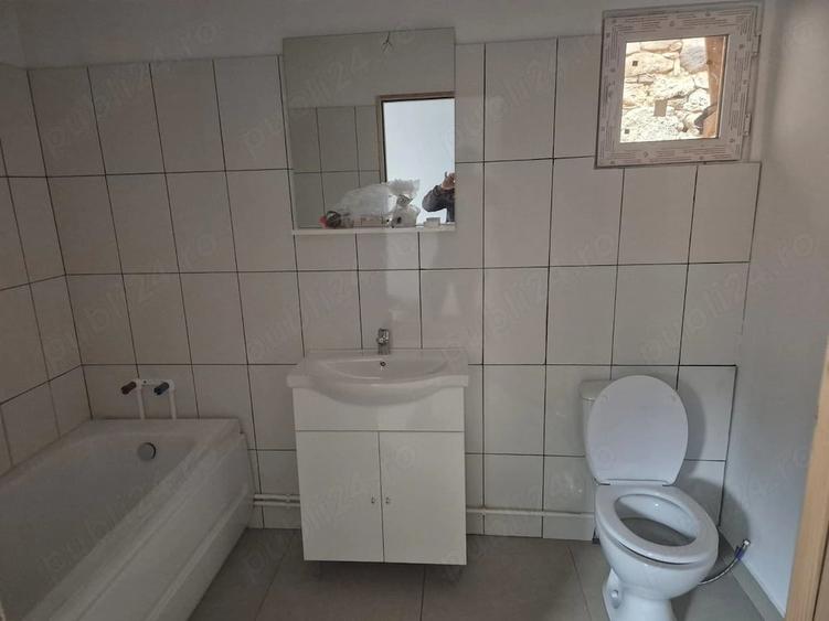 Casă cu Teren 400 Mp în Gârliște
