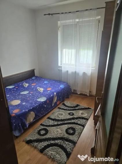 Apartament 3 camere roman - 2