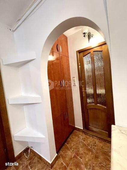 Apartament cu 3 camere decomandat în Micro 17
