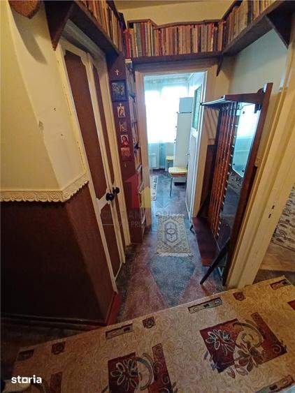 Apartament cu 2 camere semidecomandat în Școlilor