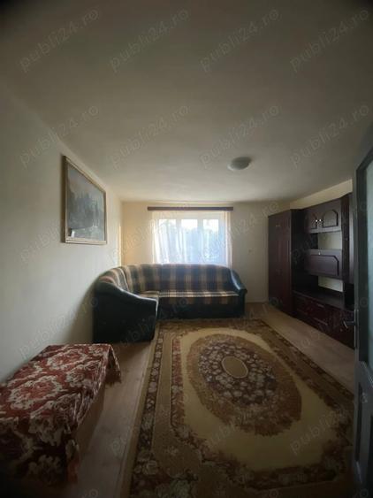 Casă cu 5 camere cu Teren 1674 Mp în Stupini