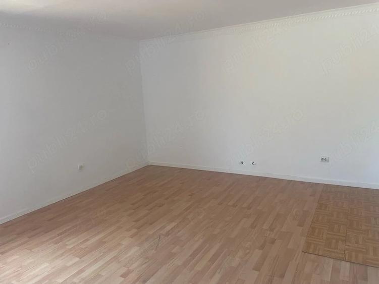 Casă cu 3 camere cu Teren 1400 Mp în Arcalia