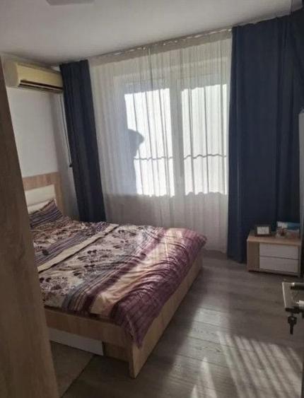 Apartament cu 4 camere semidecomandat, mobilat în Lujerului