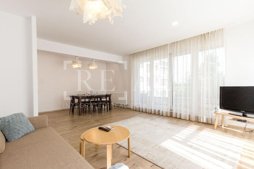 Apartament cu 3 camere decomandat, mobilat în Barbu Văcărescu