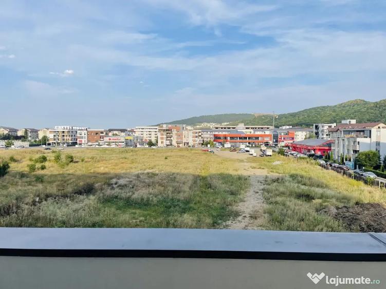 Apartament cu 2 camere semidecomandat în Florești