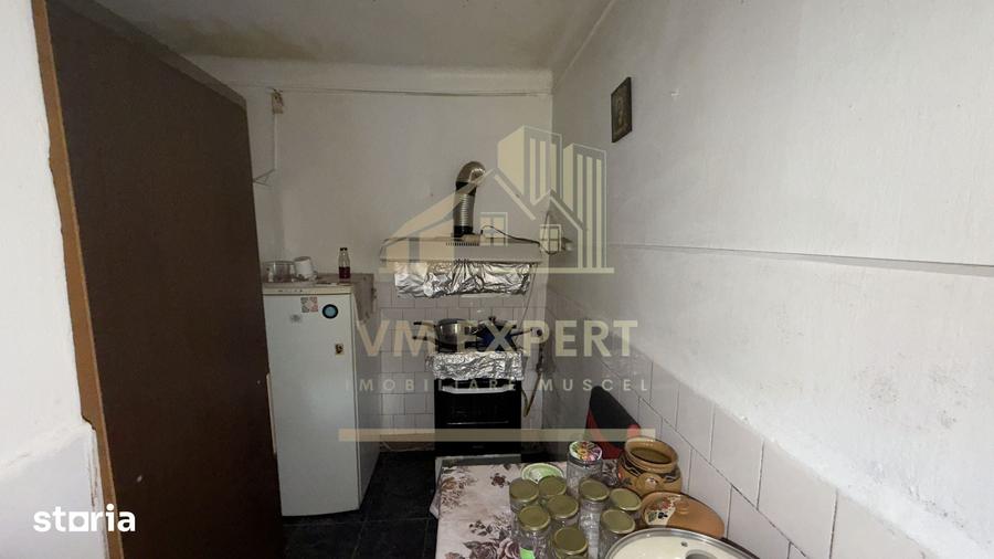 Casă cu 4 camere cu Teren 233 Mp în Sud