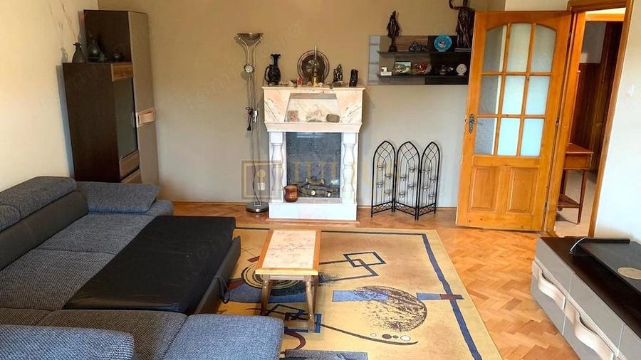 Apartament cu 3 camere decomandat, mobilat în Lunei