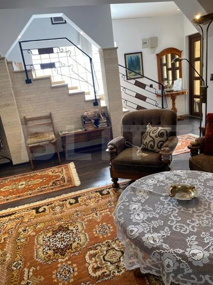 Casă individuală cu 6 camere cu Teren 1905 Mp în Stejeriș