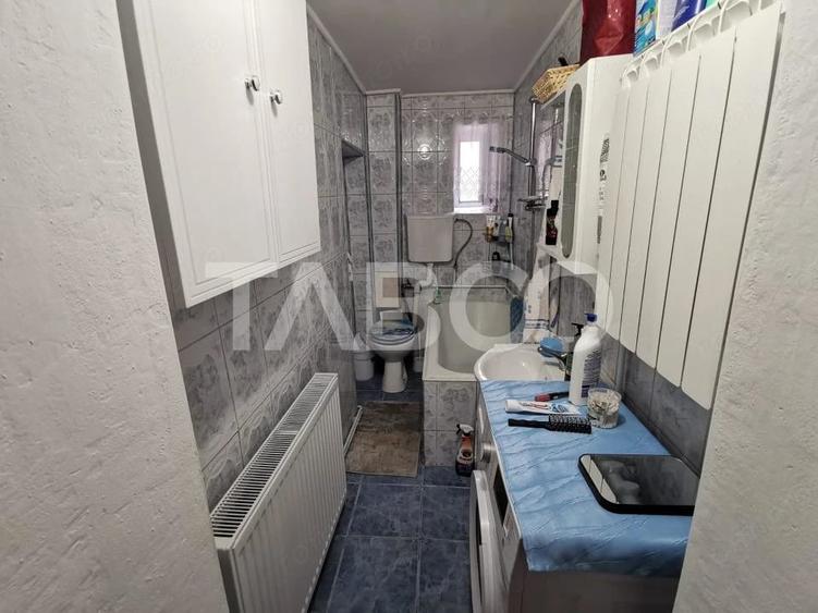 Casă cu 5 camere cu Teren 687 Mp în Central