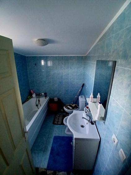 Casa si teren de vanzare - 1
