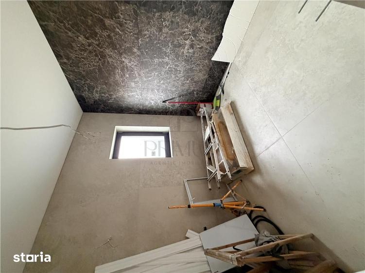 Casă cu 4 camere cu Teren 290 Mp în Central
