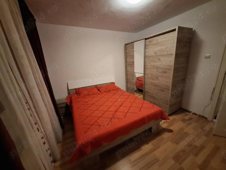 Apartament cu 2 camere decomandat în Lipovei