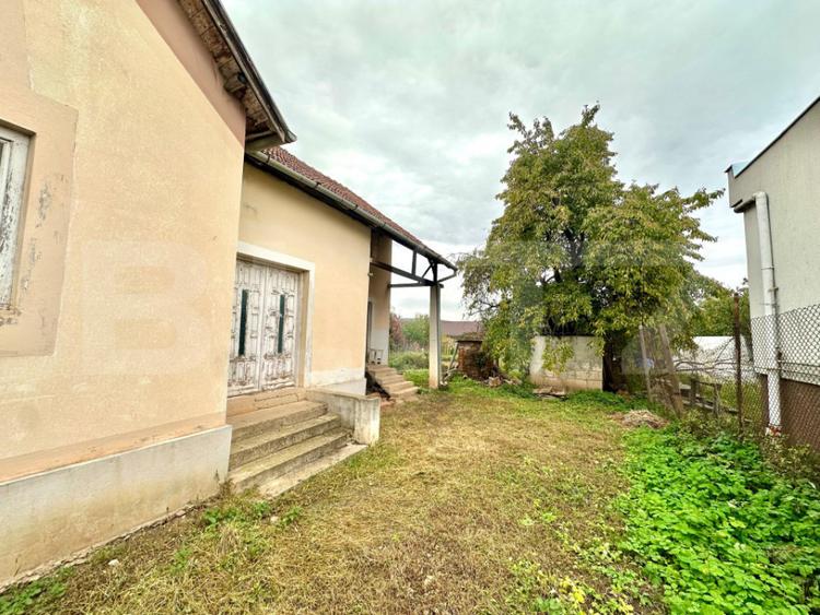 Casă cu 3 camere cu Teren 733 Mp în Central