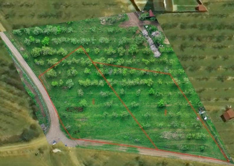 Teren Construcții intravilan de 2500 mp, în Central